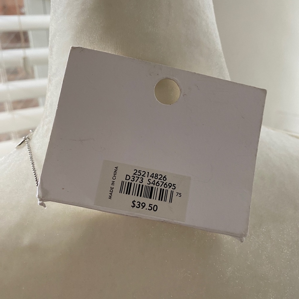 Loft Necklace - image 4